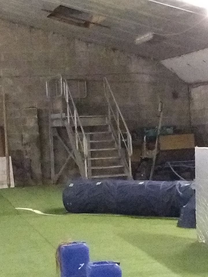 indoorhal3